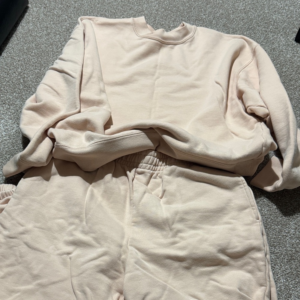 Uniqlo Cream Women's Pants & Jumpsuit Set